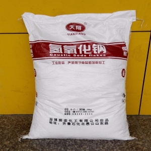 片堿（氫氧化鈉/NaOH）——火堿，苛性